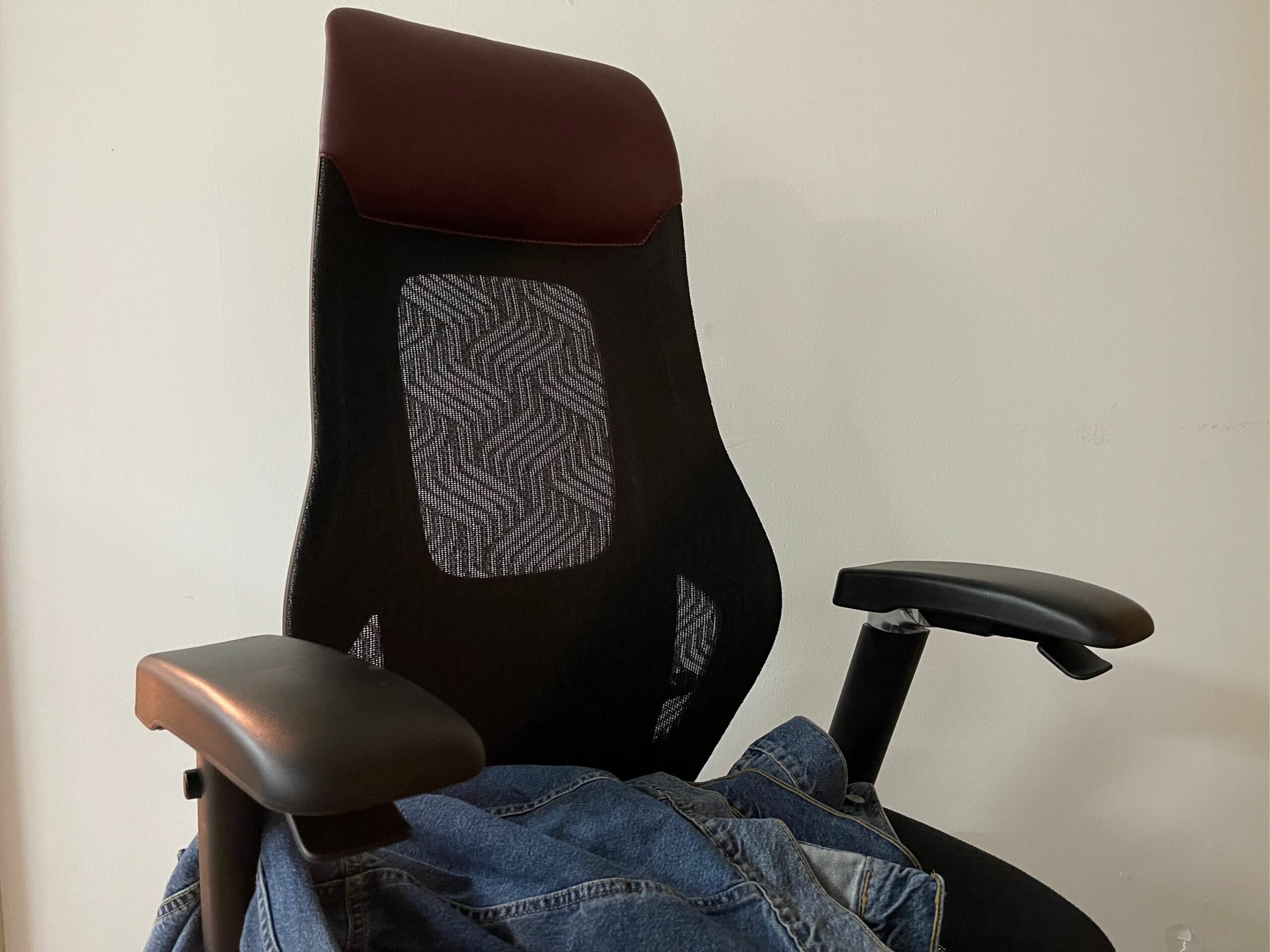 ROC Gaming Chair photo review