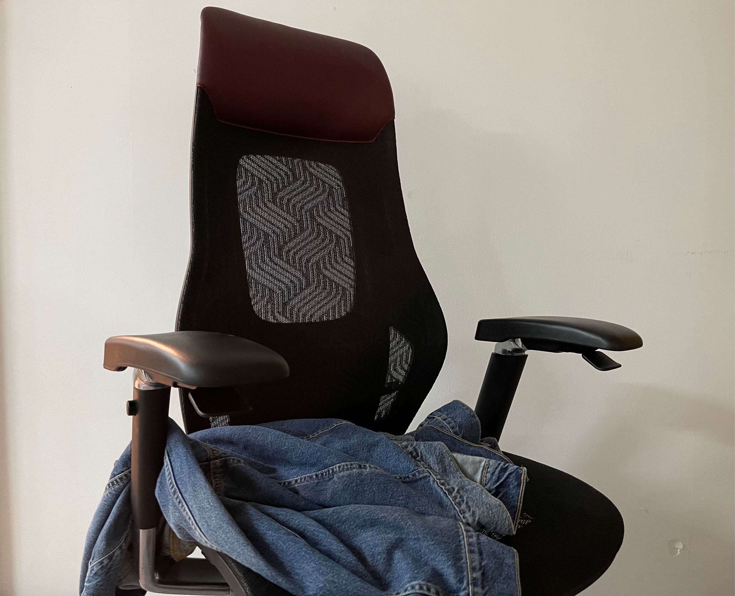 ROC Gaming Chair photo review