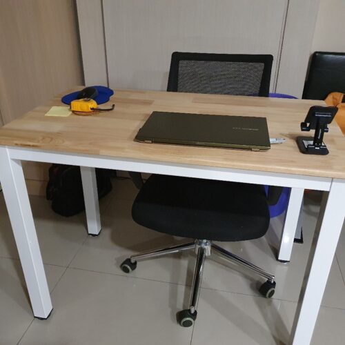 LOGAN Study Table photo review