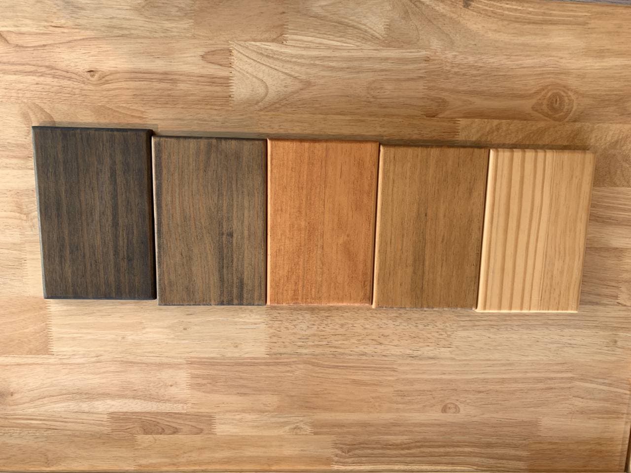 pinewood color